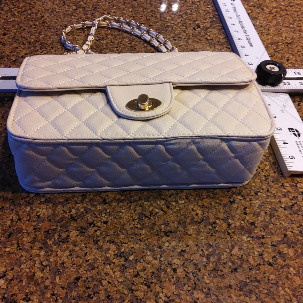 Purse - Picture 7 of 8